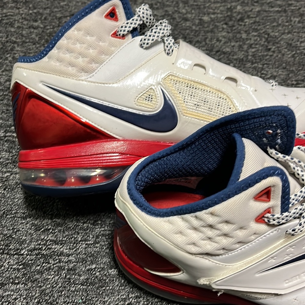 Mens used Nike Sneakers